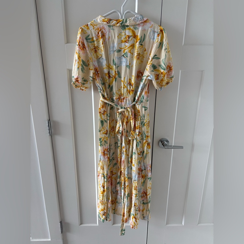 Old Navy Floral Wrap Midi Dress - Picture 5 of 6